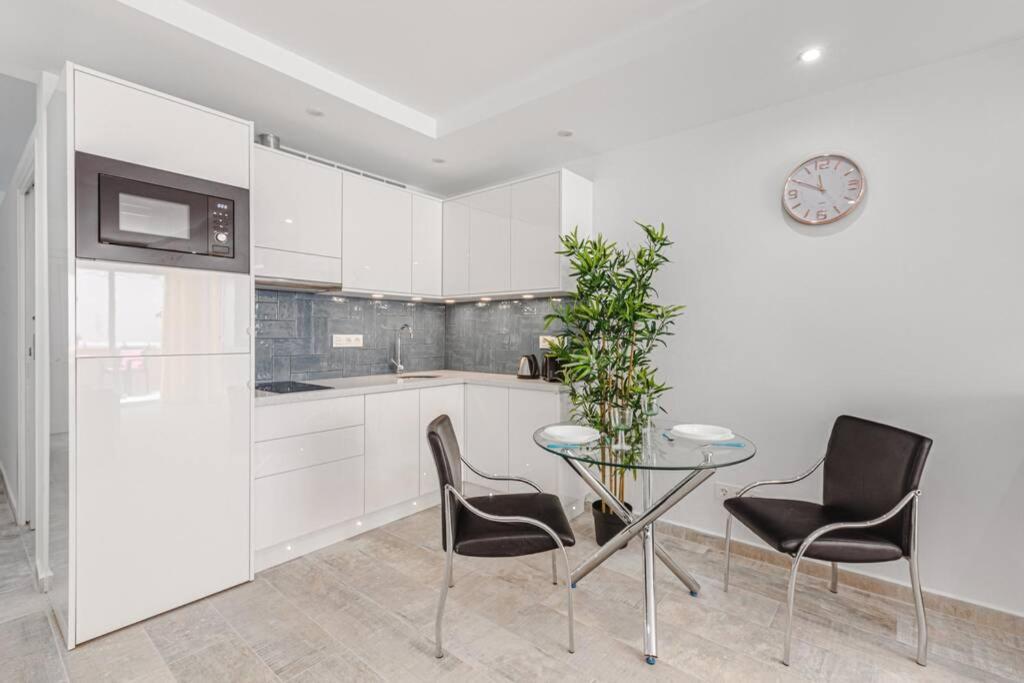 Tenerife Royal Gardens One Bedroom Apartment Playa de las Américas Eksteriør billede