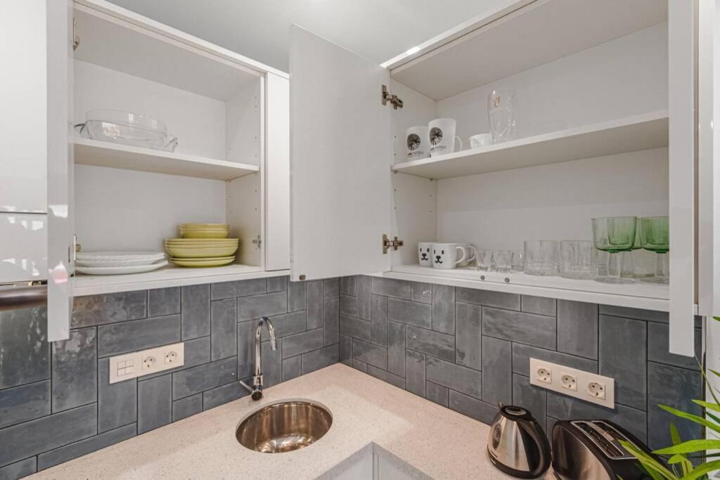 Tenerife Royal Gardens One Bedroom Apartment Playa de las Américas Eksteriør billede