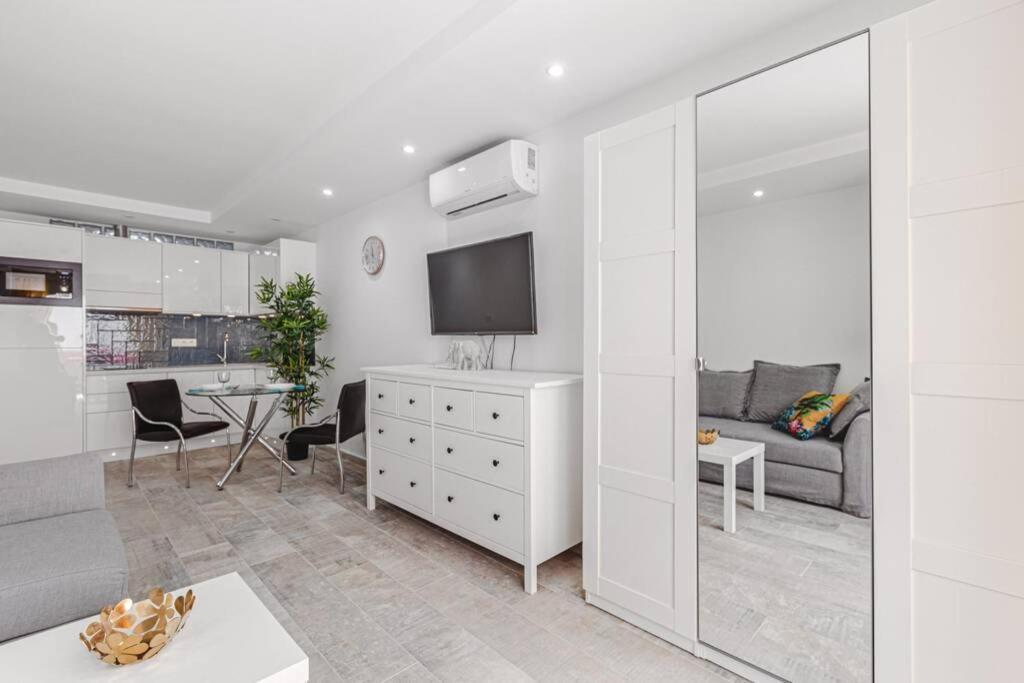 Tenerife Royal Gardens One Bedroom Apartment Playa de las Américas Eksteriør billede