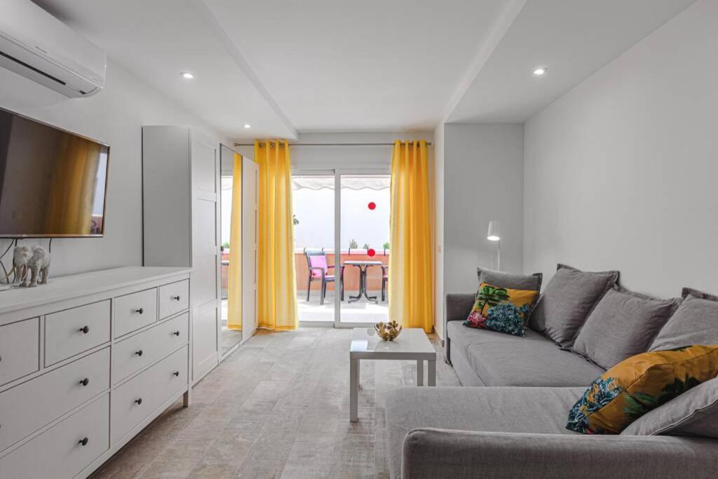 Tenerife Royal Gardens One Bedroom Apartment Playa de las Américas Eksteriør billede