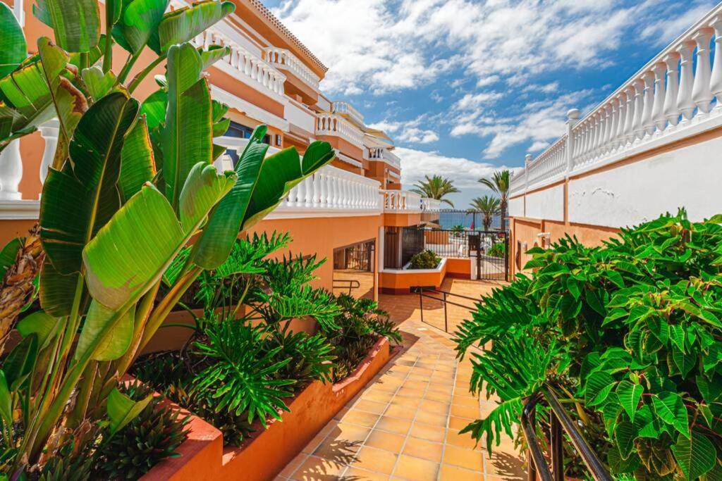 Tenerife Royal Gardens One Bedroom Apartment Playa de las Américas Eksteriør billede
